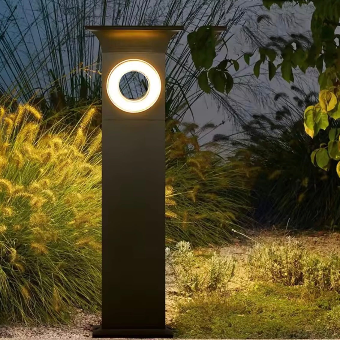 Oculus Bollard solar LED outdoor garden bollard light