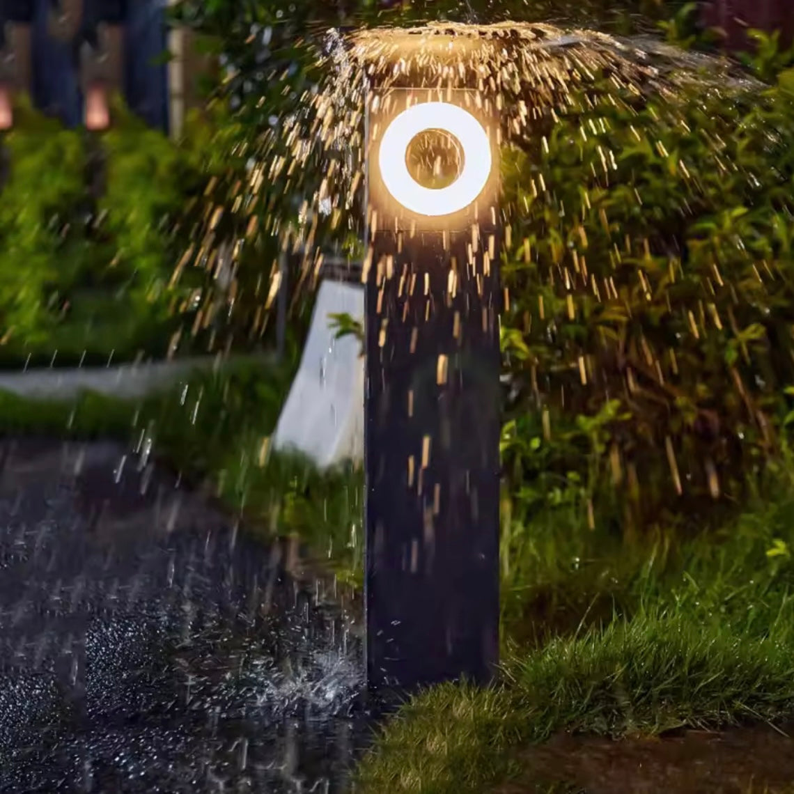 Oculus Bollard solar LED outdoor garden bollard light