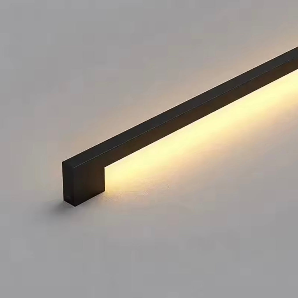 INTERIOR BLADE